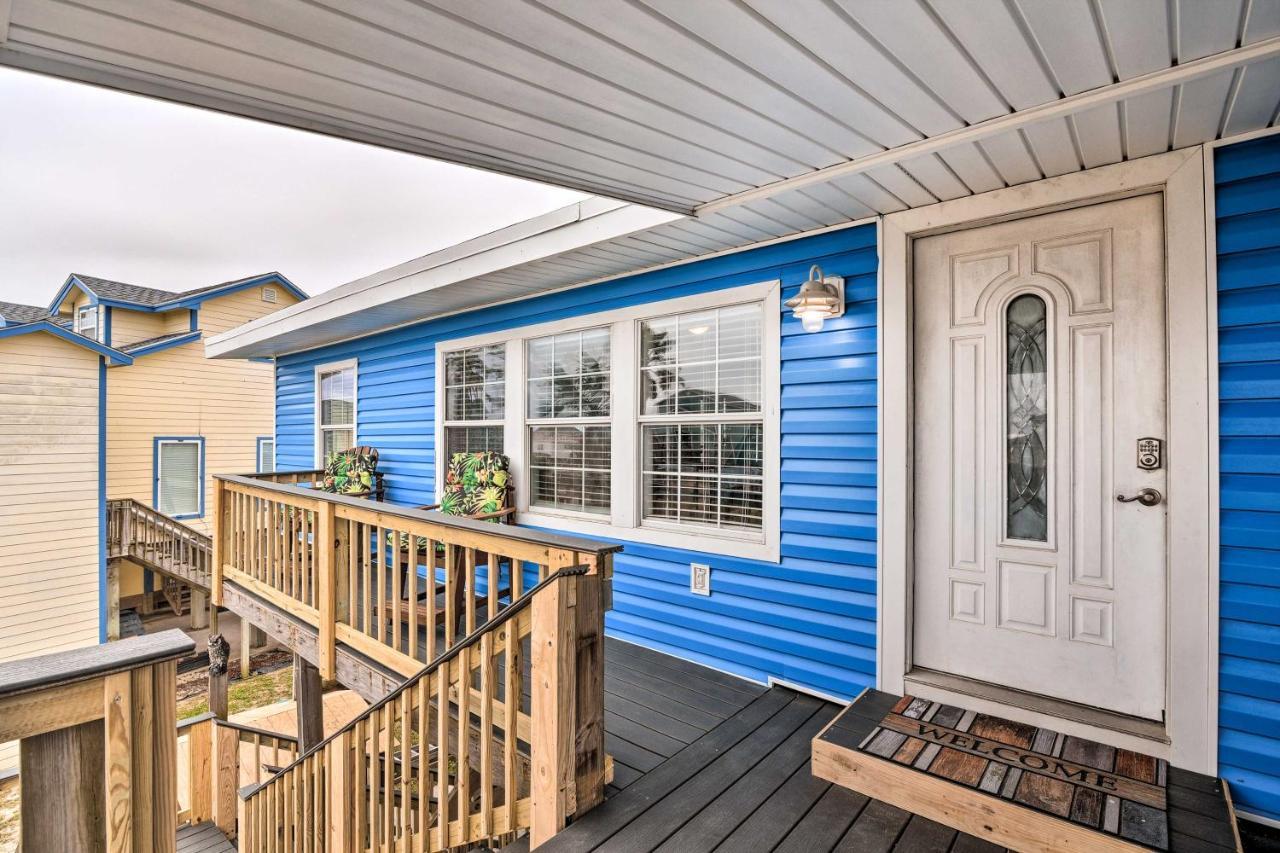 Surfside Beach Gem With Deck - 1 Block To Shore! Фрипорт Экстерьер фото
