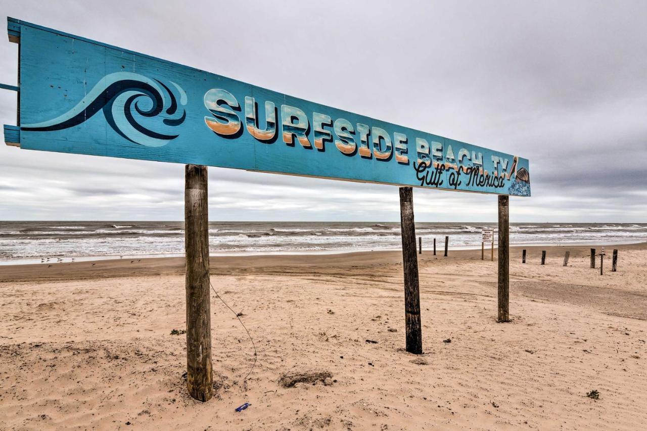 Surfside Beach Gem With Deck - 1 Block To Shore! Фрипорт Экстерьер фото
